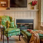 Golden Plough Inn At Peddlers Village